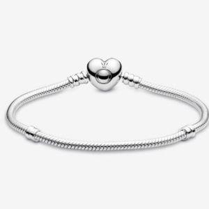 Pandora snake chain bracelet with heart clasp ❤️❤️